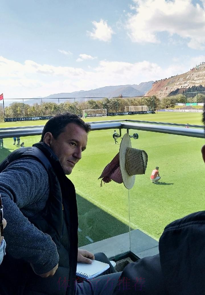 扬戈维奇出任U19男足黄队主教练