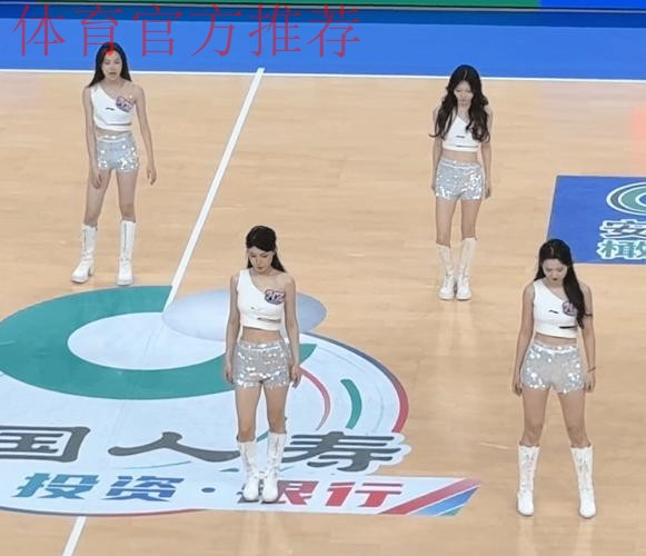 湖北啦啦队分享休闲片段：拉拉队们可爱的日常分享