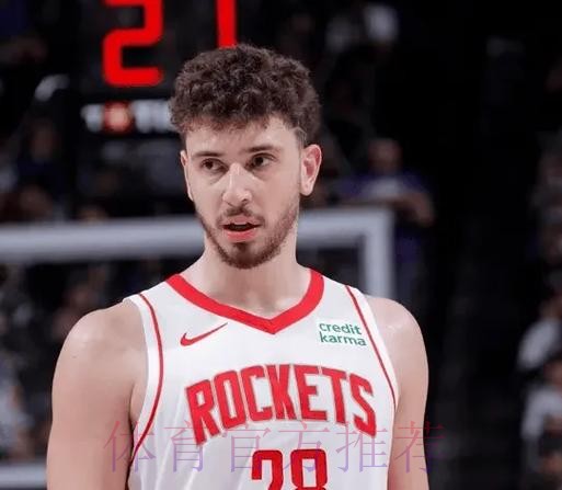 申京复出半场出战17分钟，投篮9中4得到10分3篮板2助攻1抢断